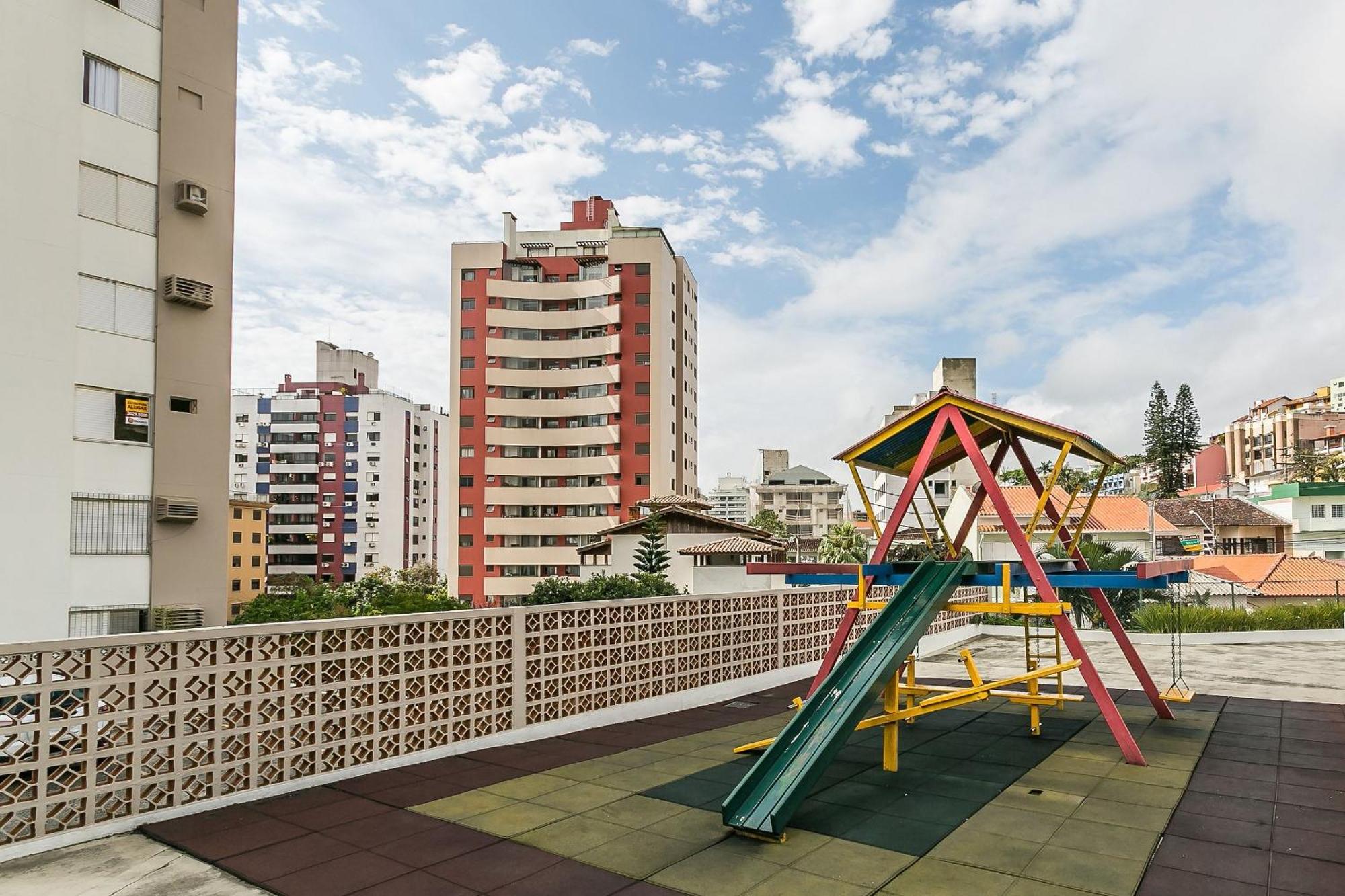 Appartement Moderno, espaçoso localizado a uma quadra do Shopping Beira-mar CA06I à Florianópolis Extérieur photo