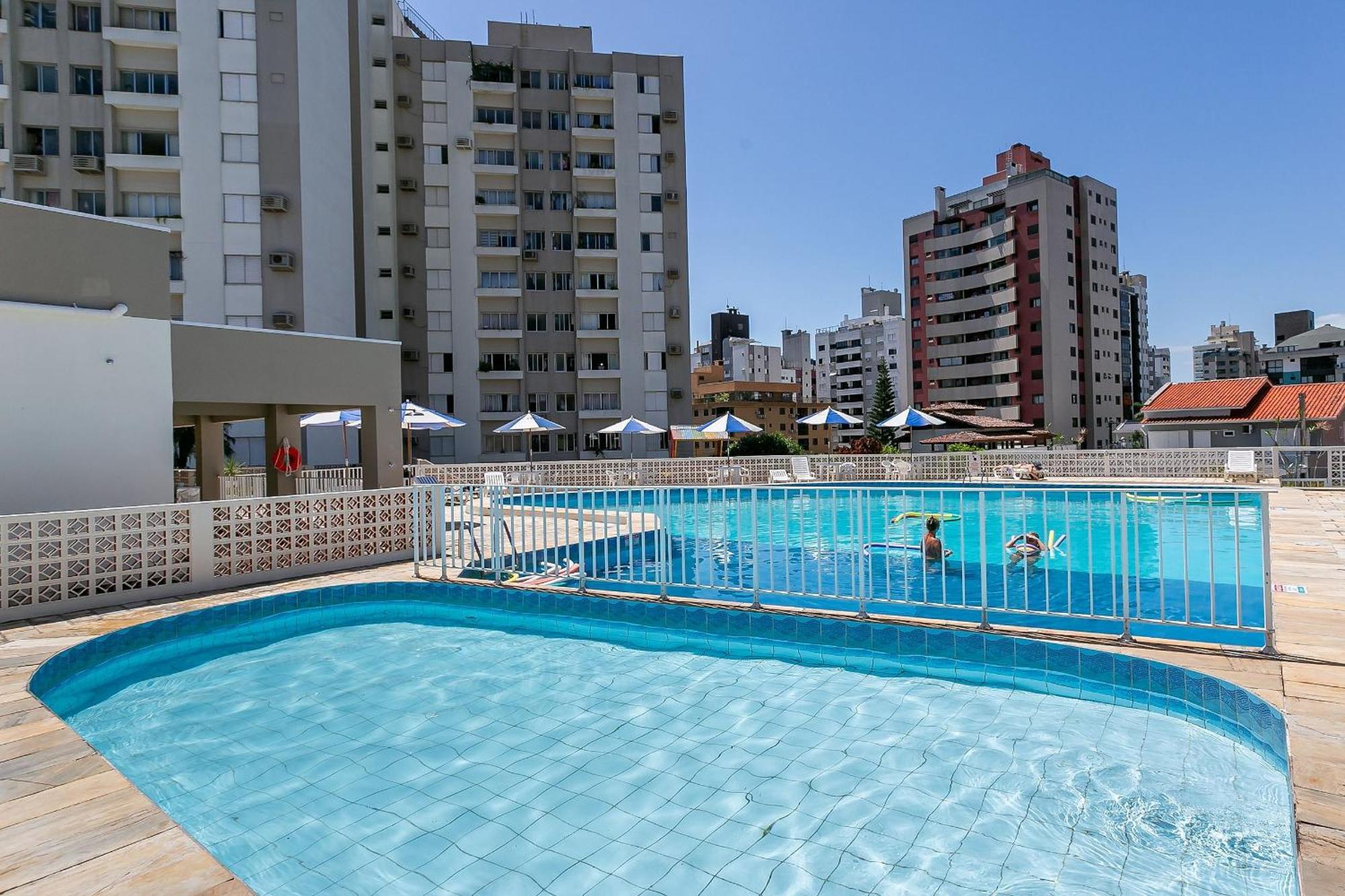 Appartement Moderno, espaçoso localizado a uma quadra do Shopping Beira-mar CA06I à Florianópolis Extérieur photo